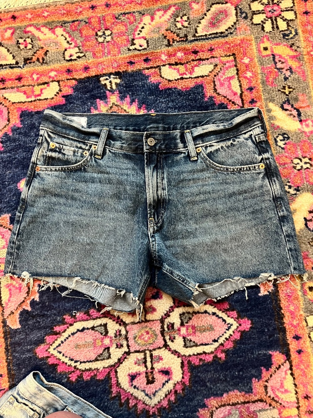 GAP 4" low rise denim shorts Sz 10/30